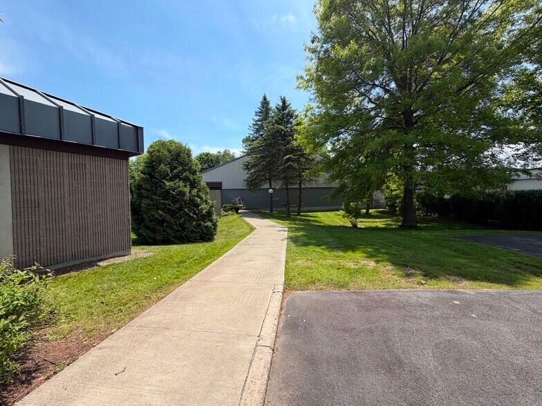 More Photos Of 900 McLean Rd, Cortland Office For Sale