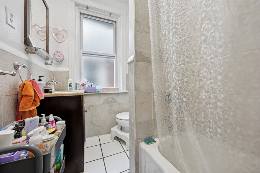More Photos Of 238 S 45th St, Philadelphia Apartments For Sale