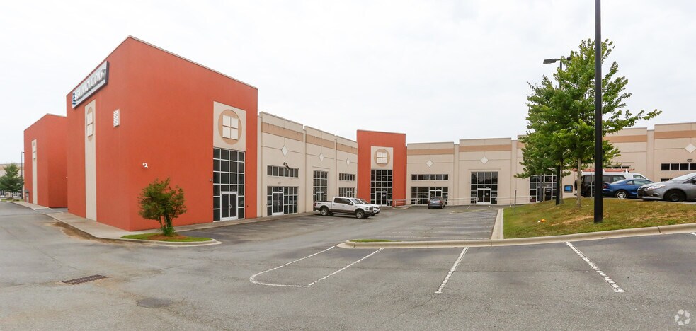 More Photos Of 5245 Old Dowd Rd, Charlotte Light Distribution For Lease