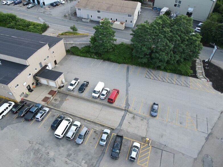 More Photos Of 100-240 Barber Ave, Worcester Manufacturing For Lease