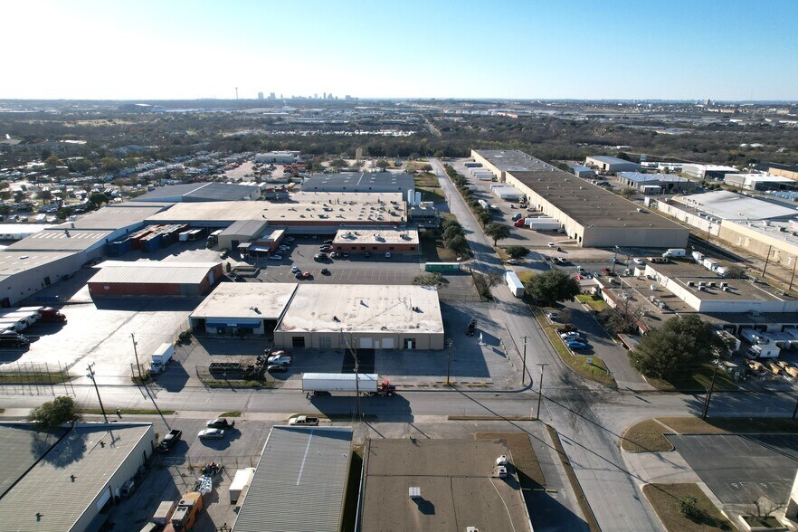 More Photos Of 19940 I-37, Elmendorf Warehouse For Lease