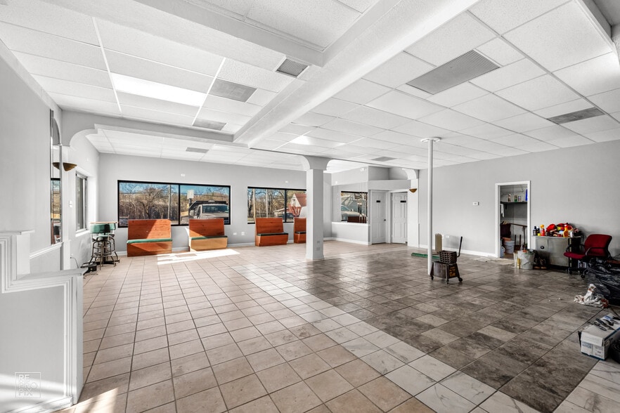 More Photos Of 6625 Columbia Ave, Hammond Restaurant For Sale