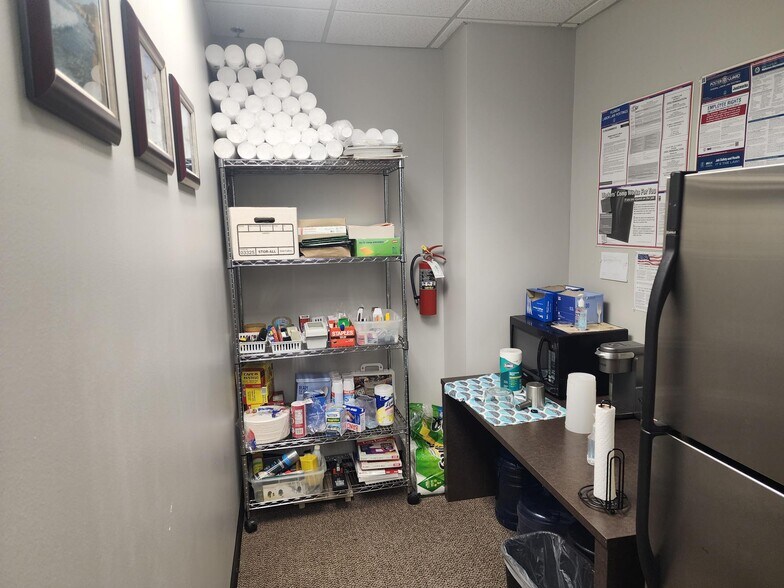 More Photos Of 3505 E Frontage Rd, Tampa Office For Lease