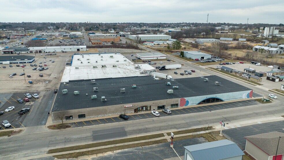 More Photos Of 128 W 8th St, Monroe General Retail For Sale