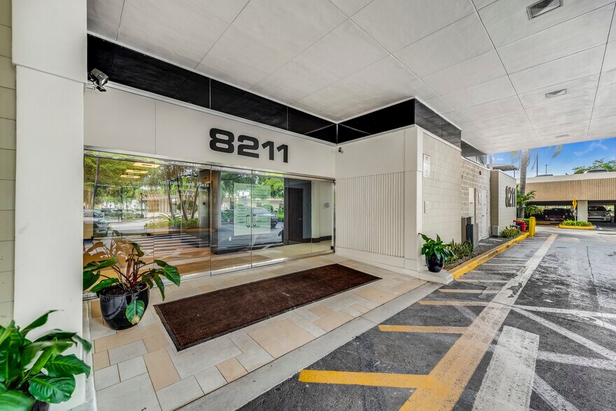 More Photos Of 8211 W Broward Blvd, Plantation Office For Lease