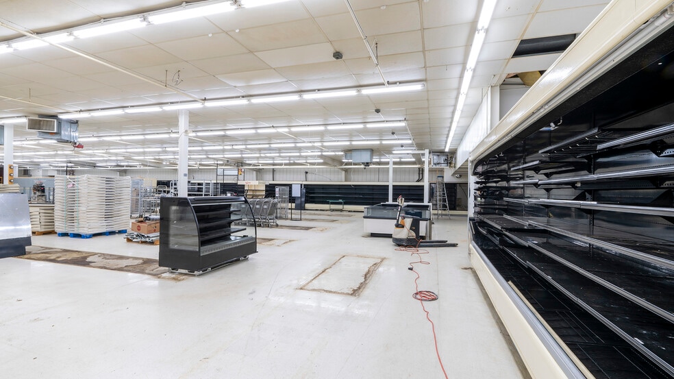 More Photos Of 2106 Valley Dr E, Miles City General Retail For Sale