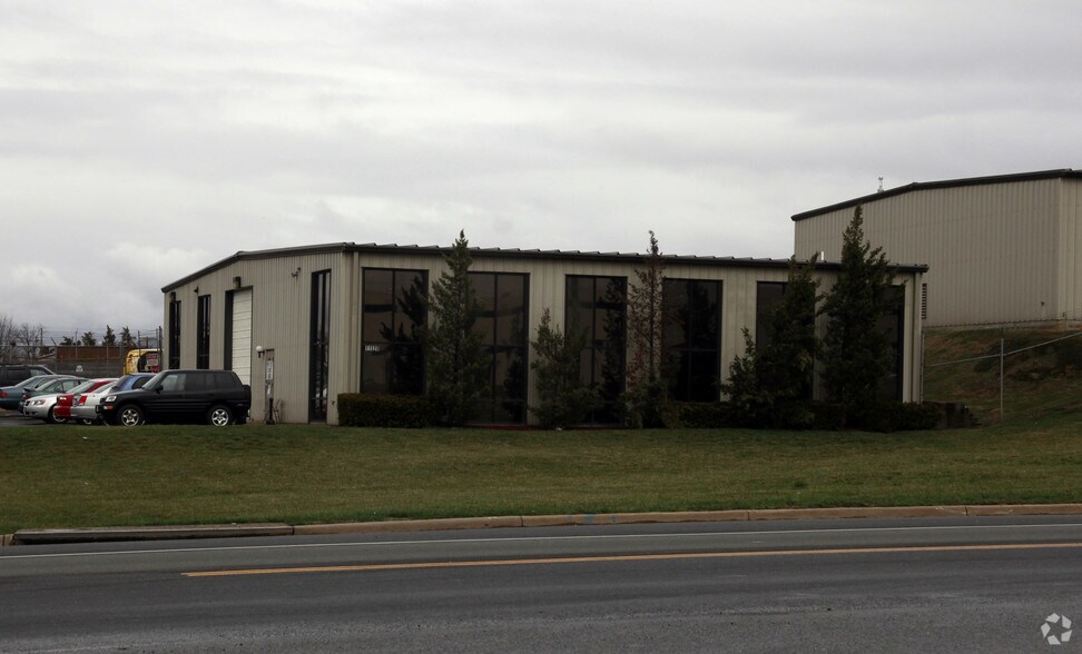 More Photos Of 11520-11530 Balls Ford Rd, Manassas Warehouse For Lease