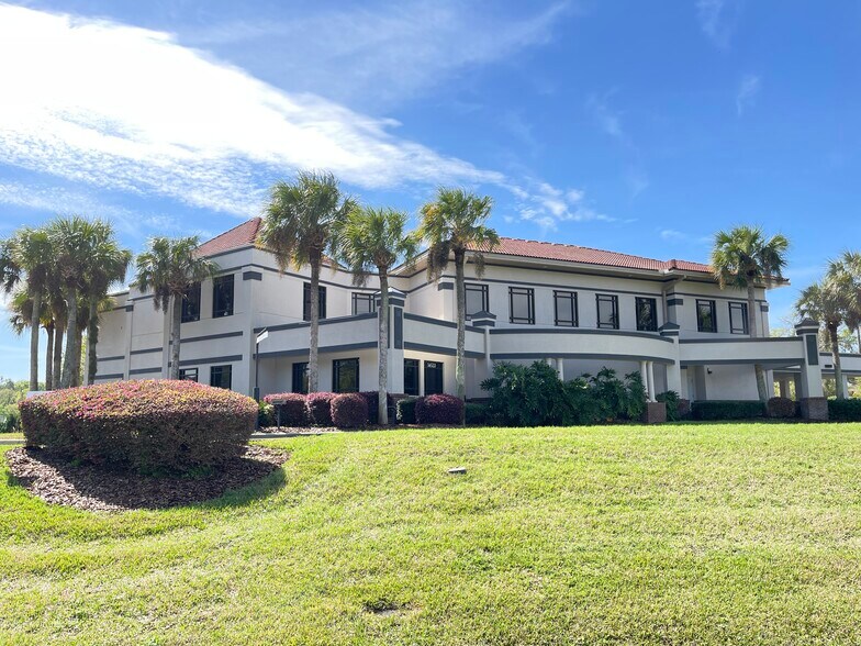 More Photos Of 14520 NW US Highway 441, Alachua Bank For Lease
