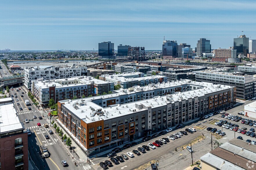 More Photos Of 913 Frank E Rodgers Blvd S, Harrison Railroad Yard For Lease