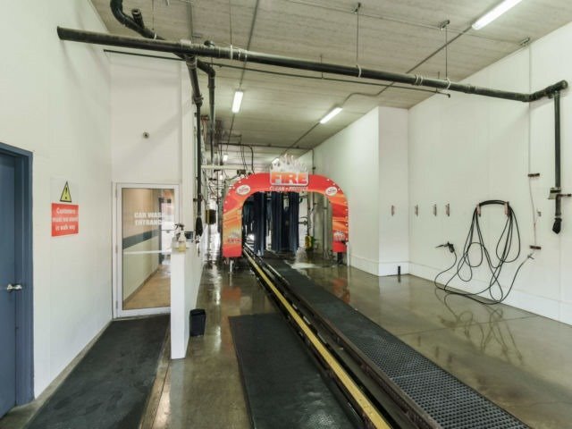 More Photos Of 355 Rexdale Blvd, Toronto Auto Repair For Sale