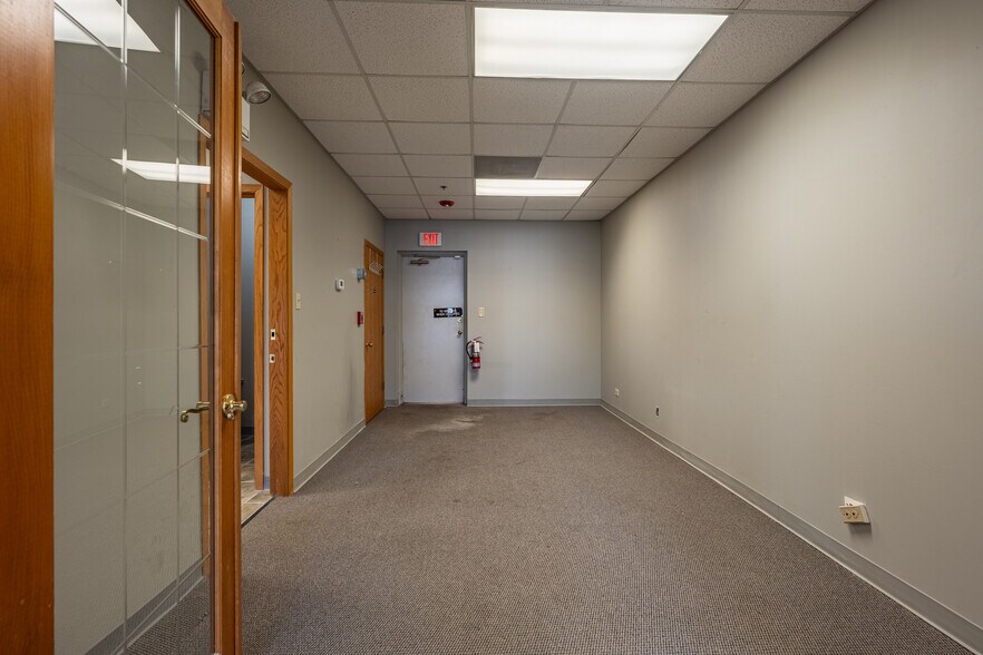 More Photos Of 17047-17061 S Harlem Ave, Tinley Park Medical For Lease