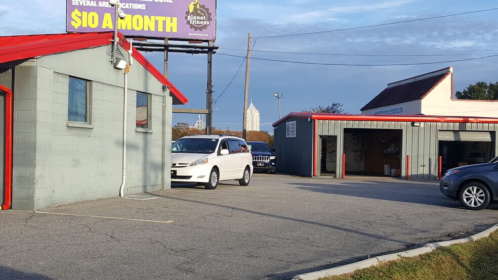 More Photos Of 5055 Virginia Beach Blvd, Virginia Beach Auto Dealership For Lease