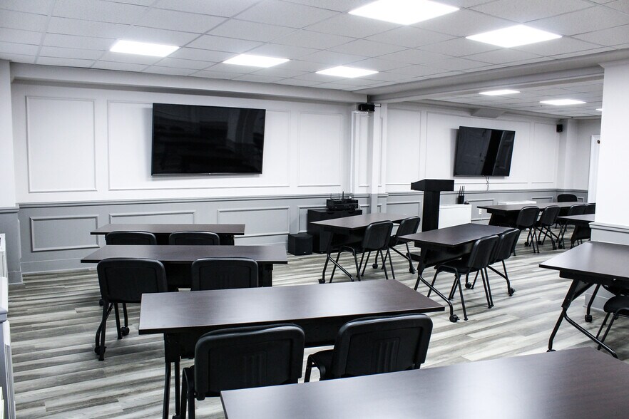 More Photos Of 1616 H St NW, Washington Office For Lease