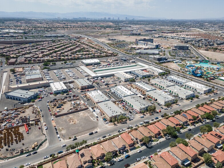 More Photos Of 759 Middlegate Rd, Henderson Warehouse For Lease