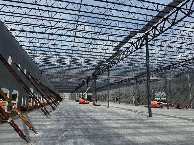 More Photos Of Pace Rd, Auburndale Unknown For Lease