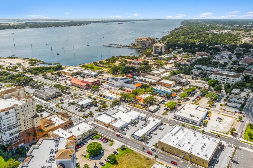 More Photos Of 105-113 Brevard Ave, Cocoa Storefront For Sale