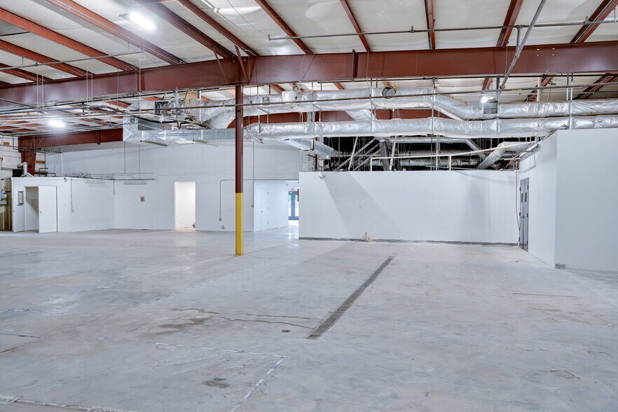 More Photos Of 3501 Saint Elmo Ave, Chattanooga Distribution For Lease