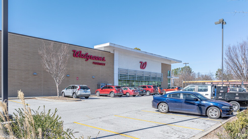 More Photos Of 4015 W Wedington Dr, Fayetteville Drugstore For Sale