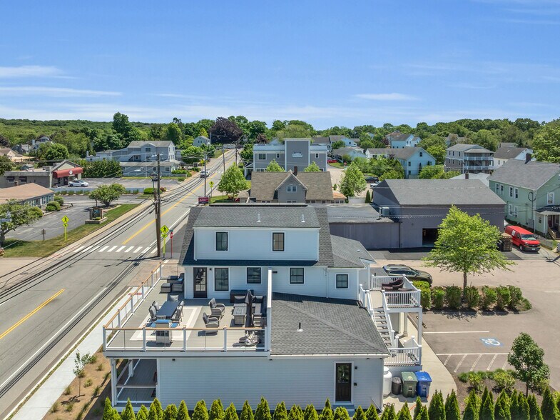 More Photos Of 44 Williams Ave, Mystic Apartments For Sale