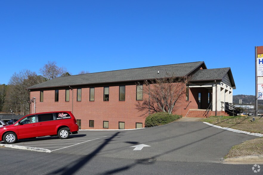 More Photos Of 202 Canton Rd, Cumming Office For Lease