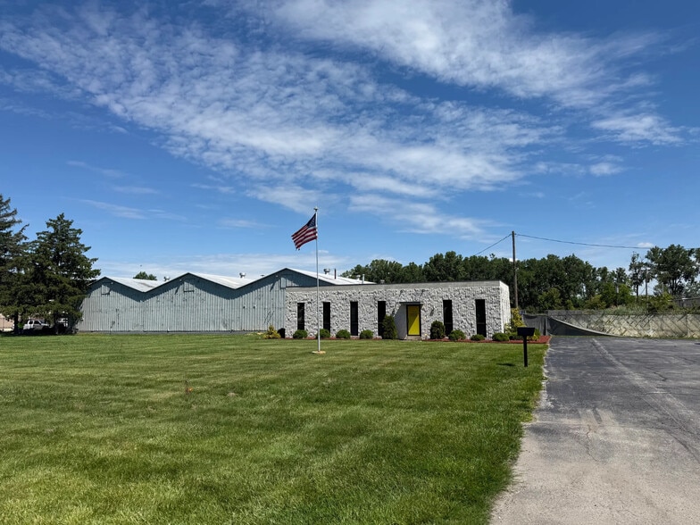 More Photos Of 3060 South Ave, Toledo Manufacturing For Lease