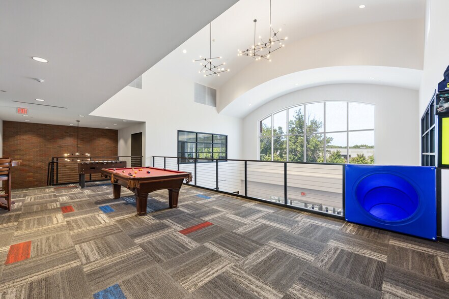More Photos Of 160 New Britain Blvd, Chalfont Office For Sale