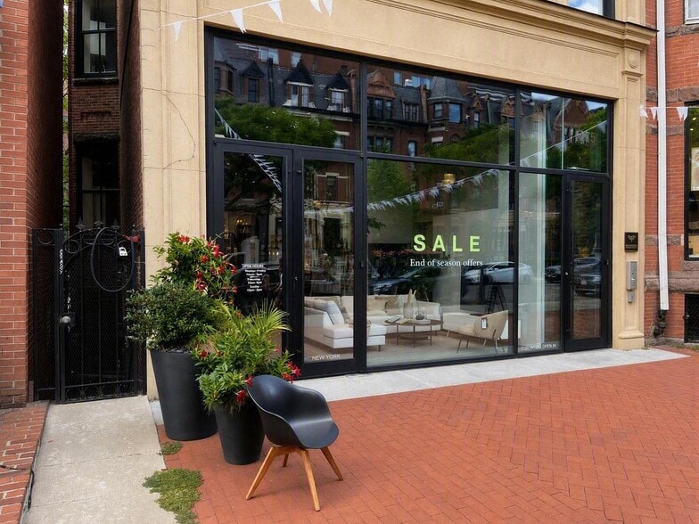 More Photos Of 275 Newbury St, Boston Storefront Retail Office For Lease