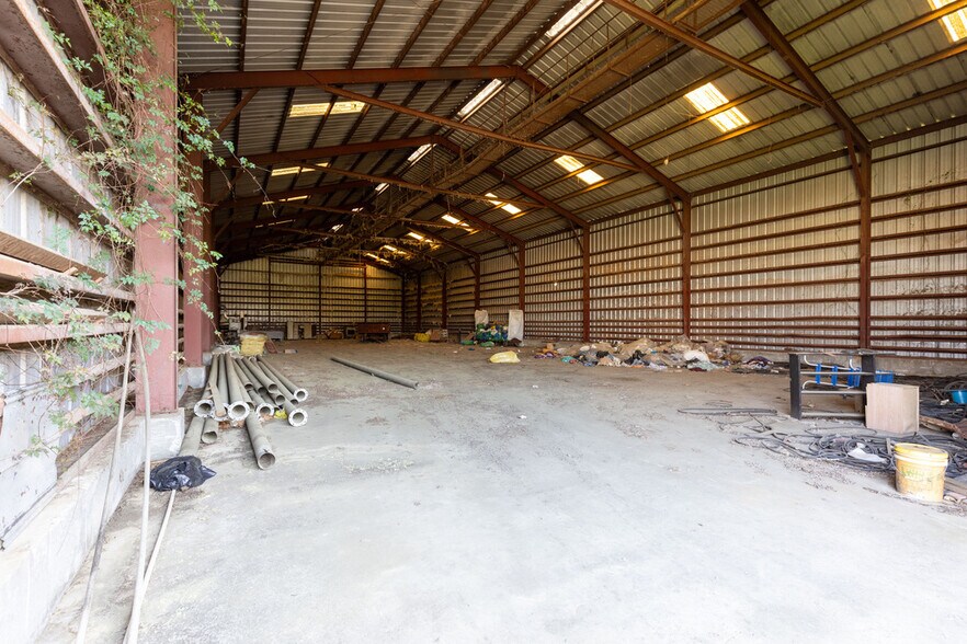 More Photos Of 68 First st, Hawkinsville Warehouse For Sale