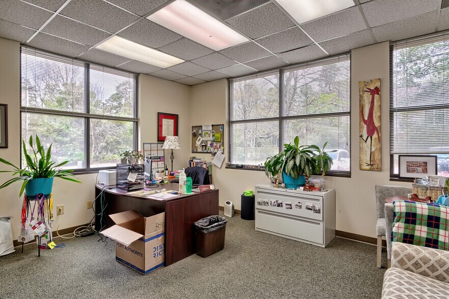 More Photos Of 13 Harbison Way, Columbia Medical For Sale