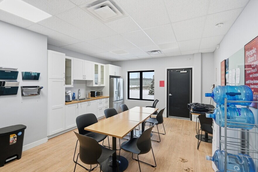 More Photos Of 224 Robot St, Vars Warehouse For Sale
