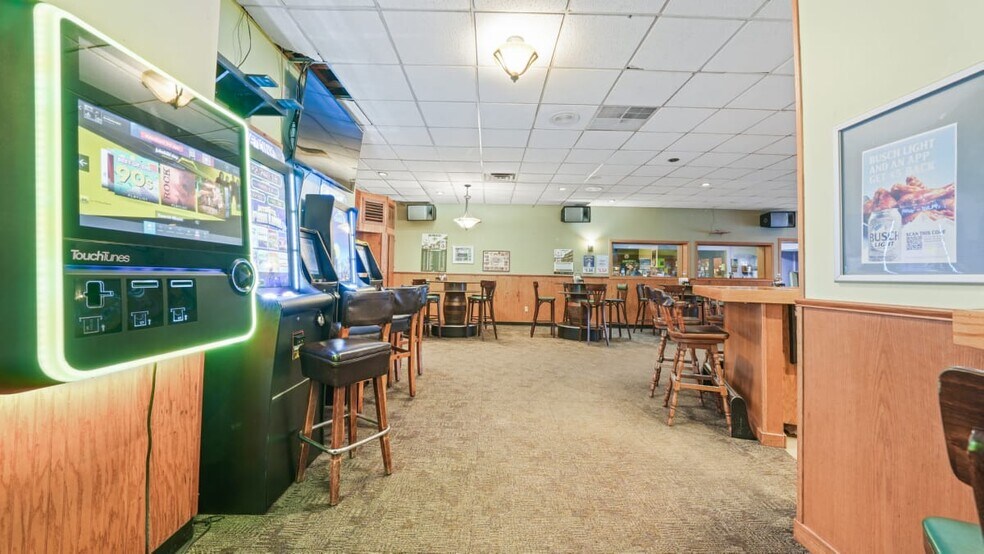 More Photos Of 210 Superior Ave, Tomah Bowling Alley For Sale