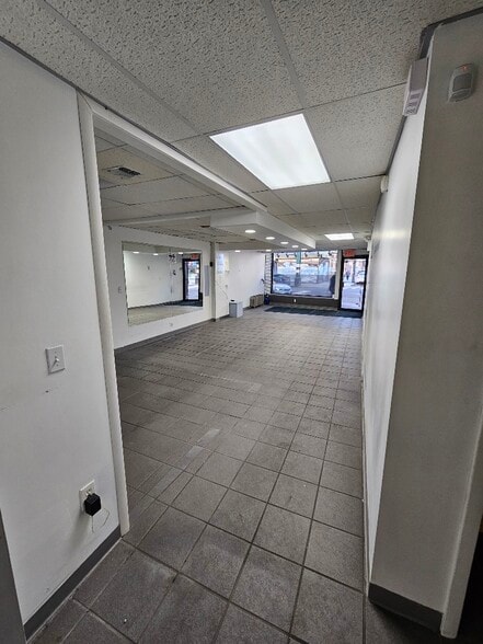 More Photos Of 8620 Jamaica Ave, Jamaica Office Residential For Lease
