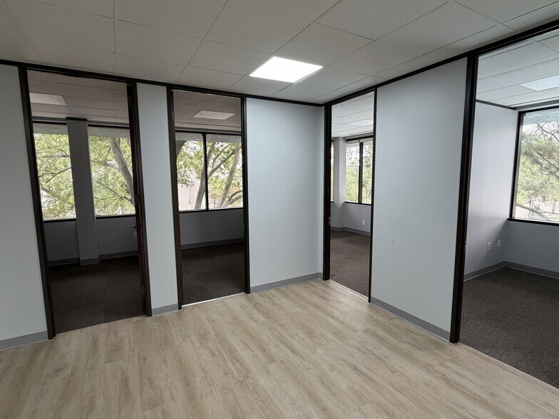 More Photos Of 800 Tully Rd, Houston Office For Sale