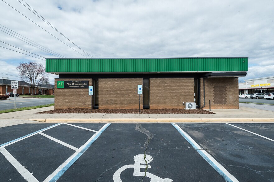 More Photos Of 212 S Main St, Graham General Retail For Sale