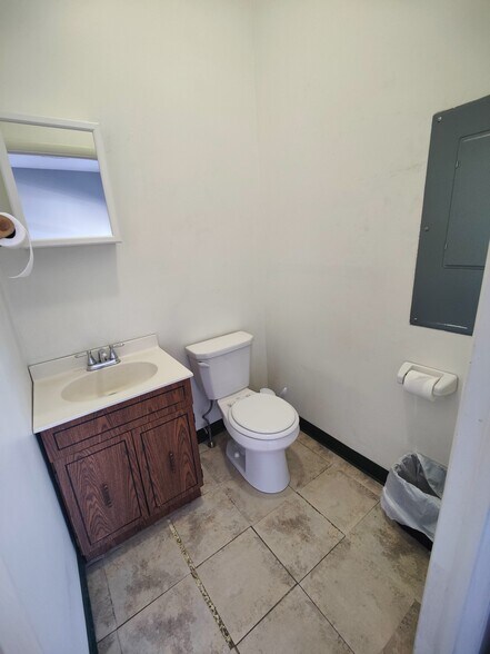 More Photos Of 2331 Route 209, Sciota Office For Lease
