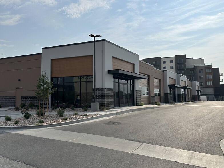More Photos Of 3076 Decker Lake Dr, West Valley City Warehouse For Lease