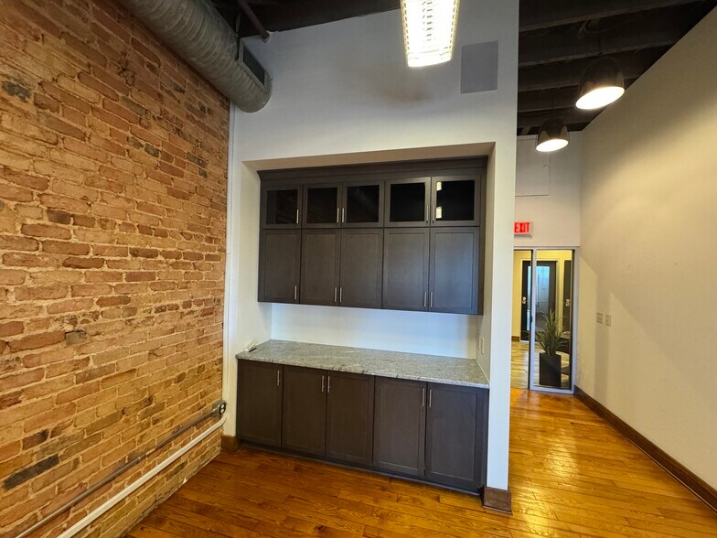 More Photos Of 222 N Main St, Mooresville Loft Creative Space For Lease