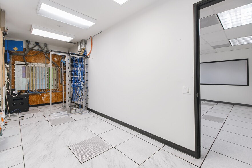 More Photos Of 1151 W 5th St, Azusa Medical For Sale