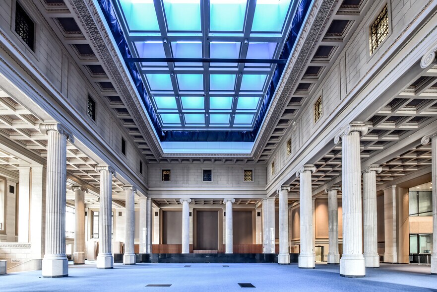 More Photos Of 40 S Main St, Memphis Office For Lease