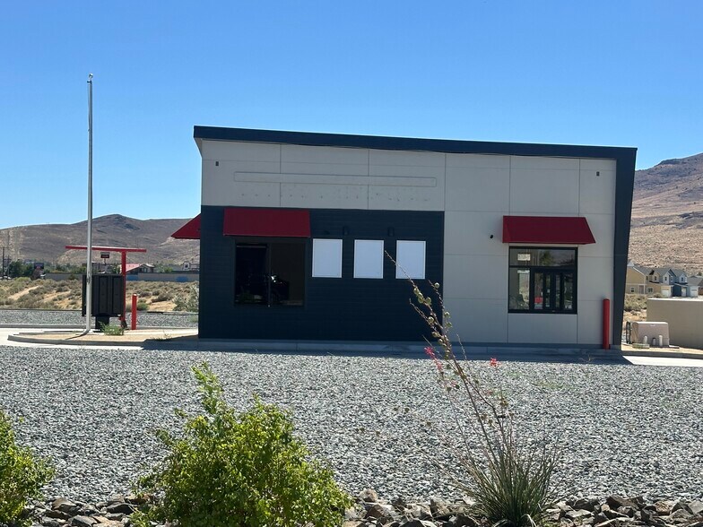 More Photos Of 5 Dayton Village Pky, Dayton Fast Food For Lease