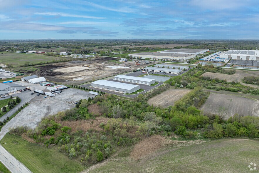 More Photos Of 6340-6350 Emerald Pky, Monee Warehouse For Lease