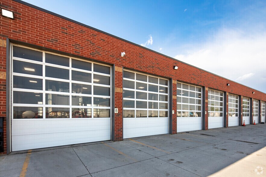 More Photos Of 6950 Tomken Rd, Mississauga Truck Terminal For Sale
