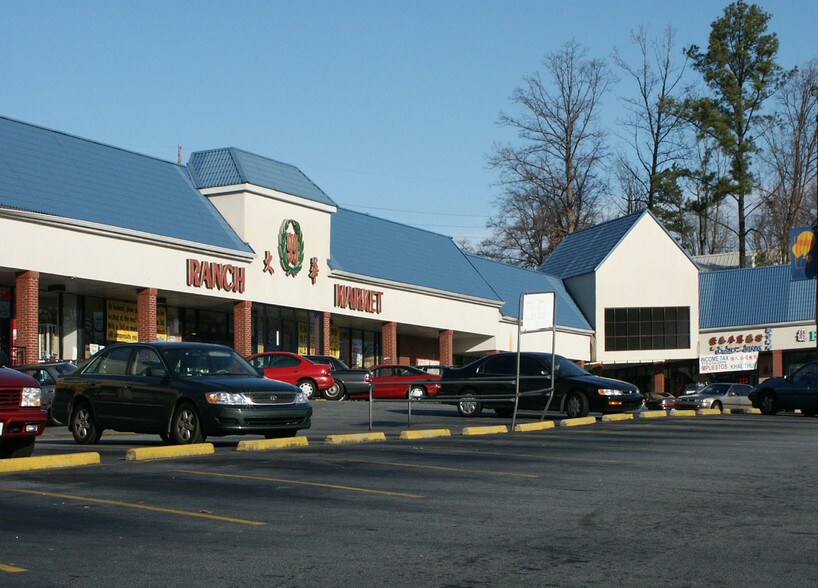 More Photos Of 5150 Buford Hwy NE, Doraville Storefront For Lease