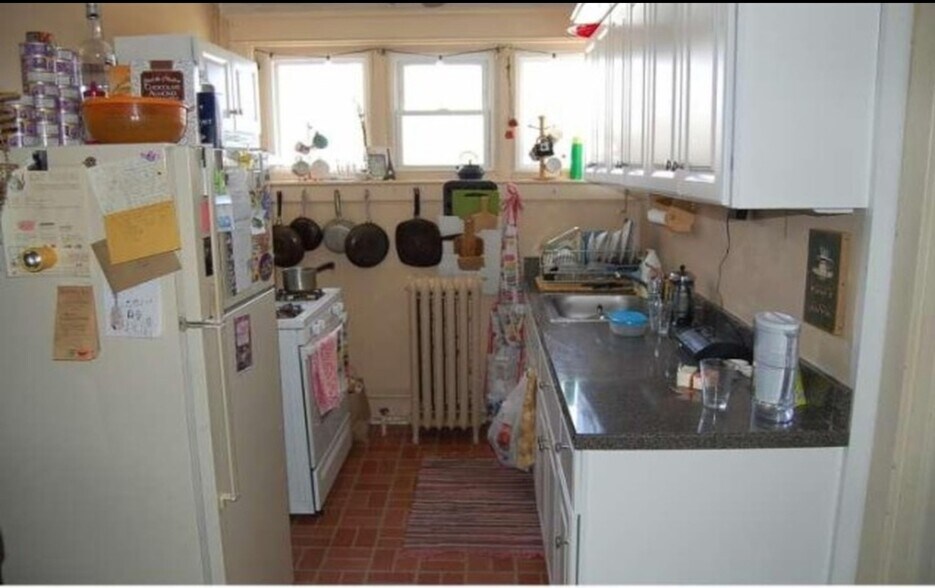 More Photos Of 100 Sabine Ave, Narberth Apartments For Sale