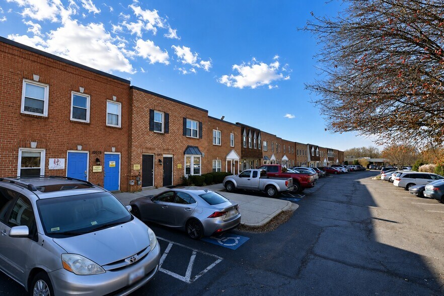 Primary Photo Of 12051-12083 Tech Rd, Silver Spring Flex For Sale