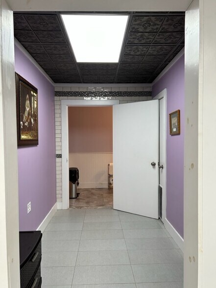 More Photos Of 4474 Middle Country Rd, Calverton Medical For Lease