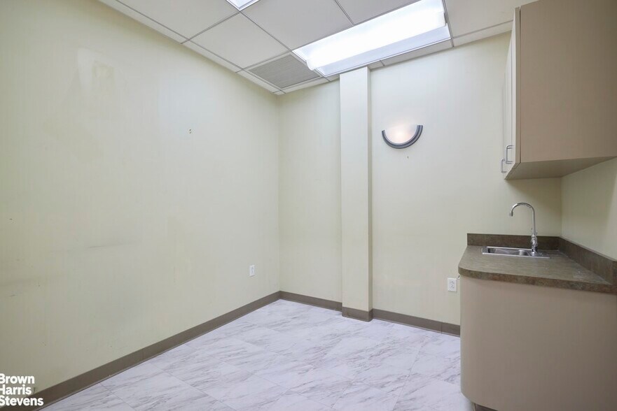 More Photos Of 1115 Fifth Ave, New York Apartments For Sale