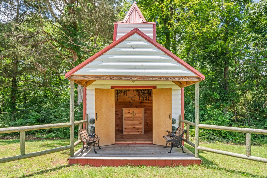 More Photos Of 104 Circle Rd, Newport Manufactured Housing Mobile Home Park For Sale