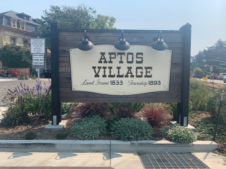 More Photos Of 171 Aptos Village, Aptos Storefront Retail Office For Sale