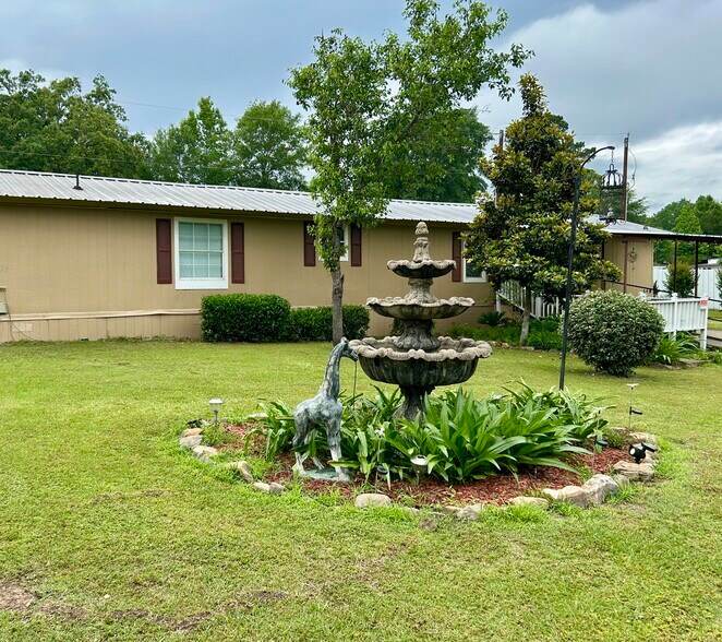More Photos Of 143 Key Largo Ln, Lufkin Manufactured Housing Mobile Home Park For Sale